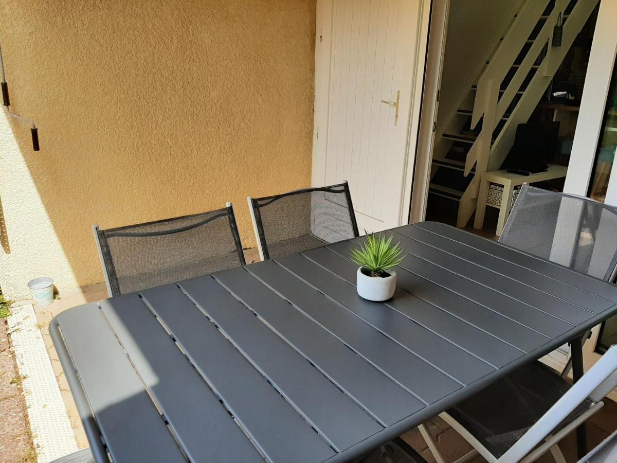 Charmante Villa Patio Avec Terrasse : Proche Plages Et Centre, Ideale Pour 4 Personnes - Fr-1-239-789 Капбретон Екстер'єр фото